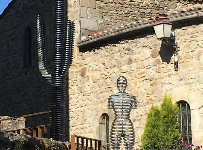 La Charmeraie Montpeyroux (Puy-de-Dome)